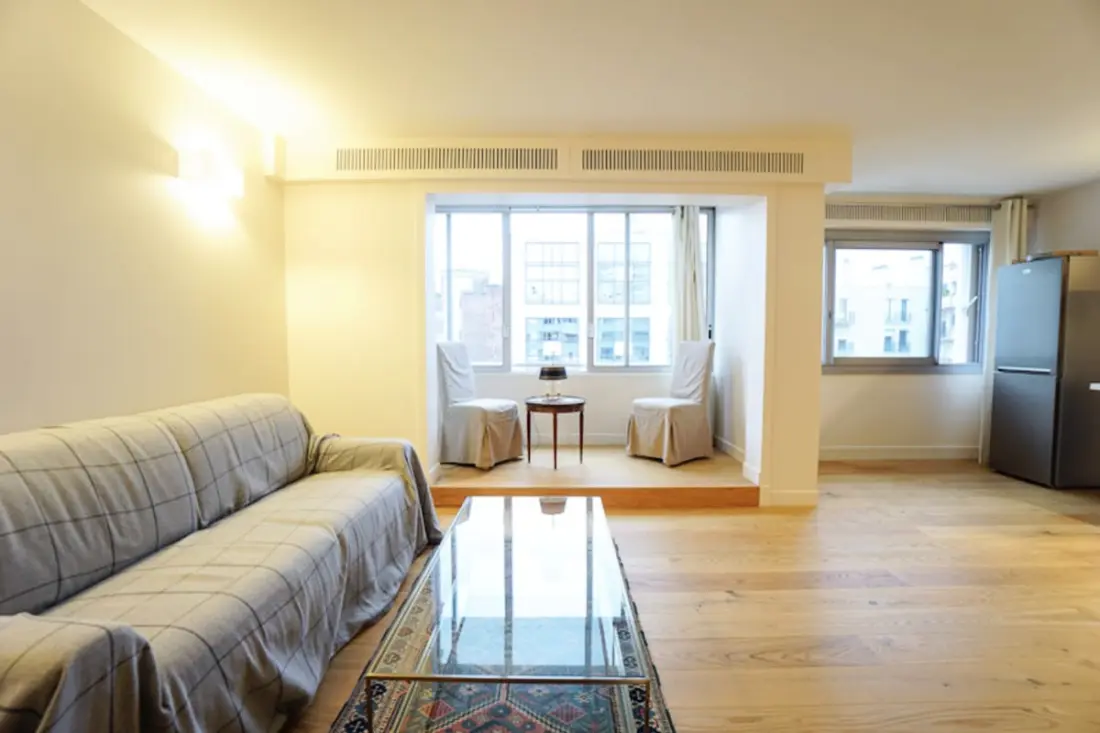 Bel Appartement Lumineux à Levallois