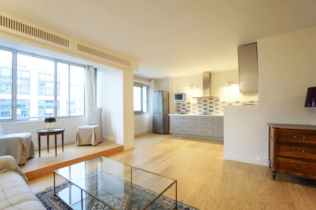 Bel Appartement Lumineux à Levallois