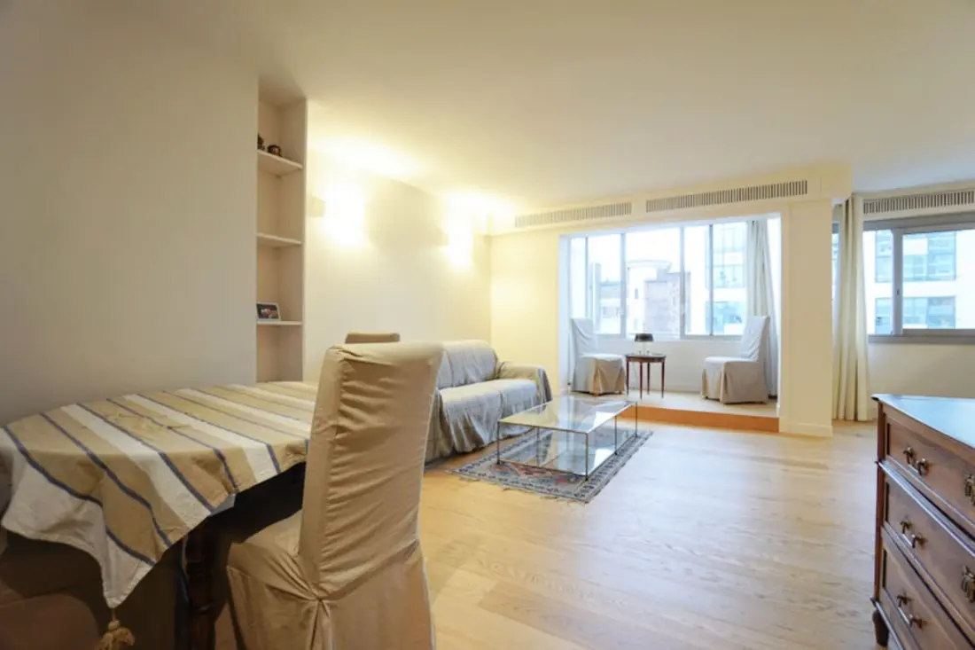 Bel Appartement Lumineux à Levallois