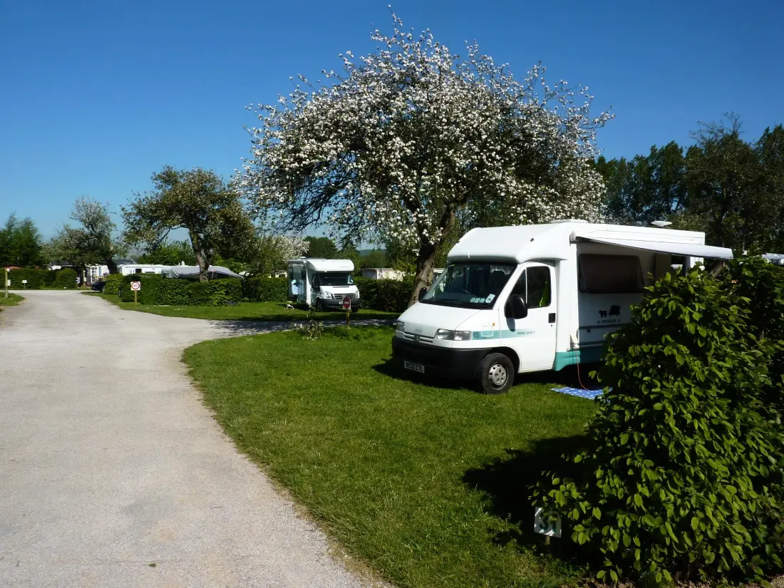 Camping Les Pommiers des 3 Pays 4 étoiles★★★★