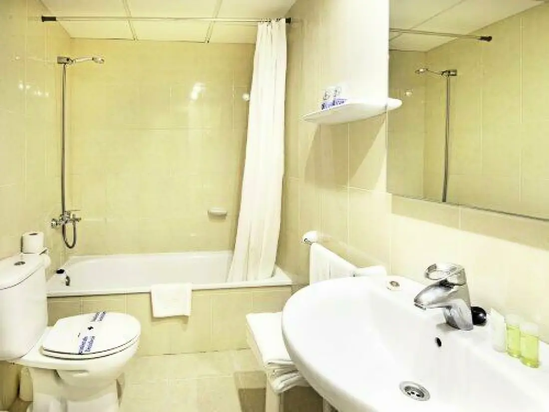 Hôtel Pierre & Vacances Lloret Santa Rosa 4 étoiles★★★★