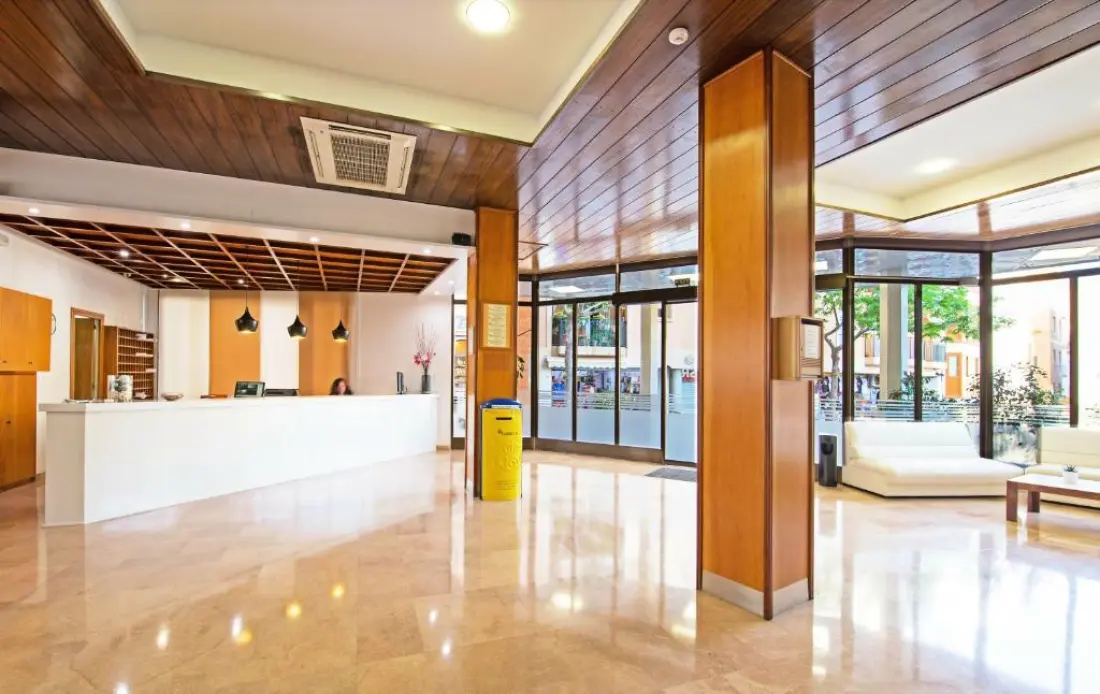 Hôtel Pierre & Vacances Lloret Santa Rosa 4 étoiles★★★★