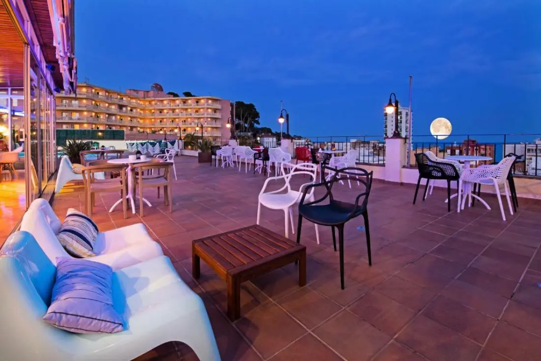 Hôtel Pierre & Vacances Lloret Santa Rosa 4 étoiles★★★★