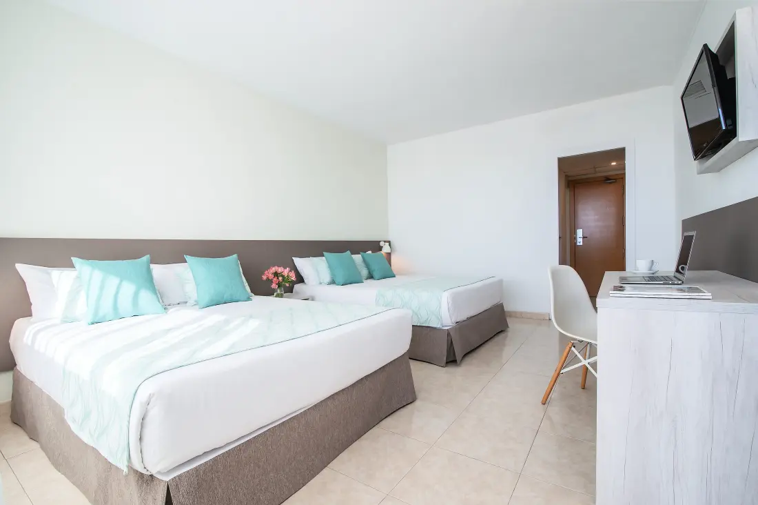Hôtel Pierre & Vacances Lloret Santa Rosa 4 étoiles★★★★