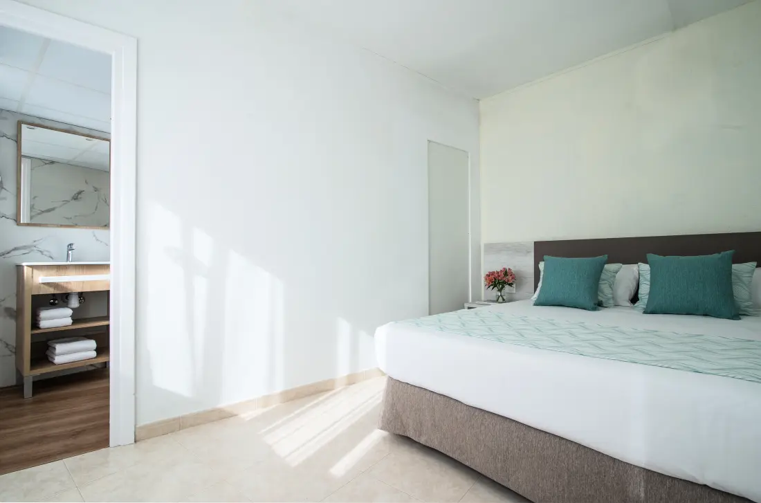 Hôtel Pierre & Vacances Lloret Santa Rosa 4 étoiles★★★★