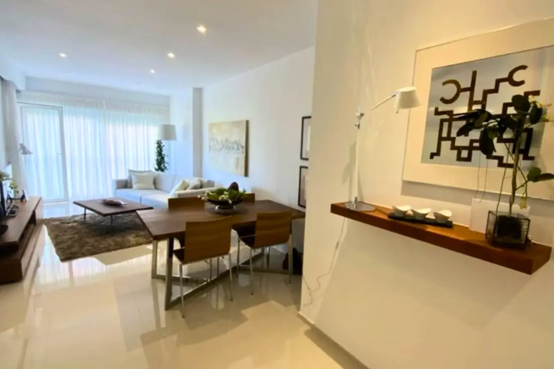 Charmant Appartement à Puerto Marina, Près De La Plage !