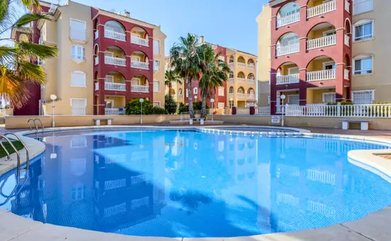 Charmant Appartement à Puerto Marina, Près De La Plage !