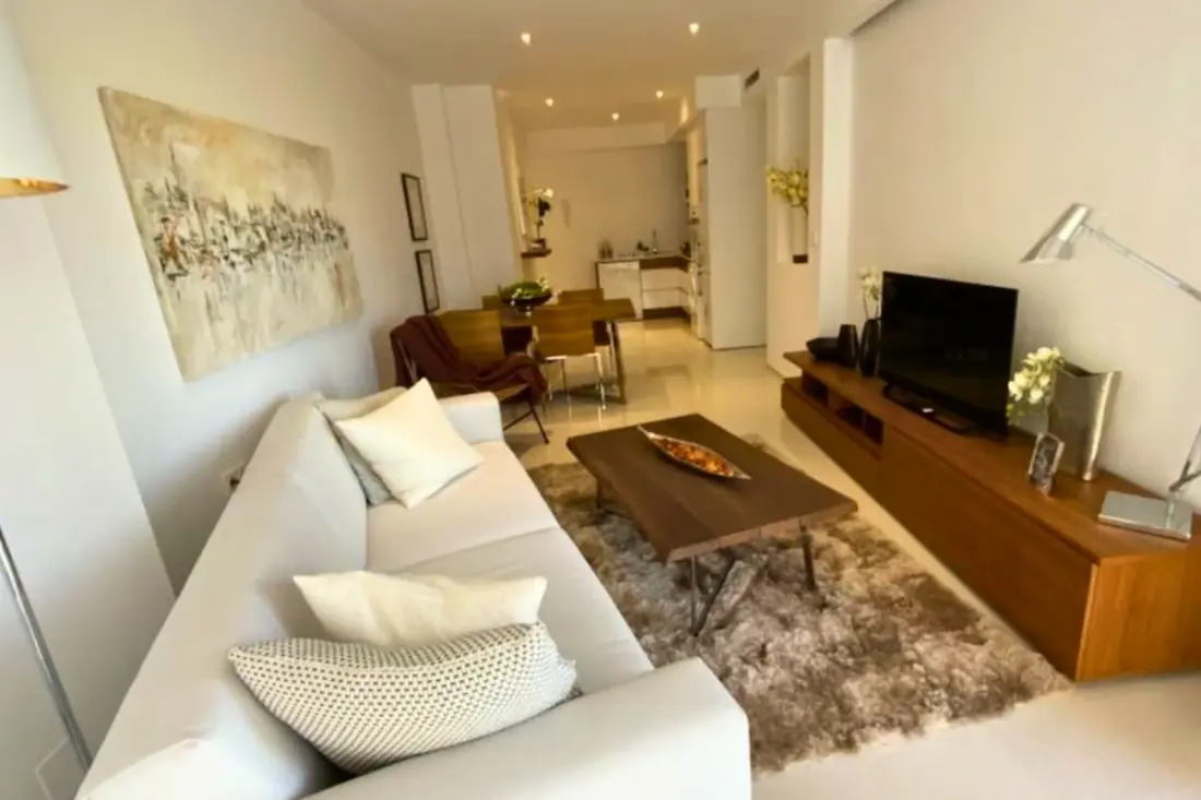 Charmant Appartement à Puerto Marina, Près De La Plage !