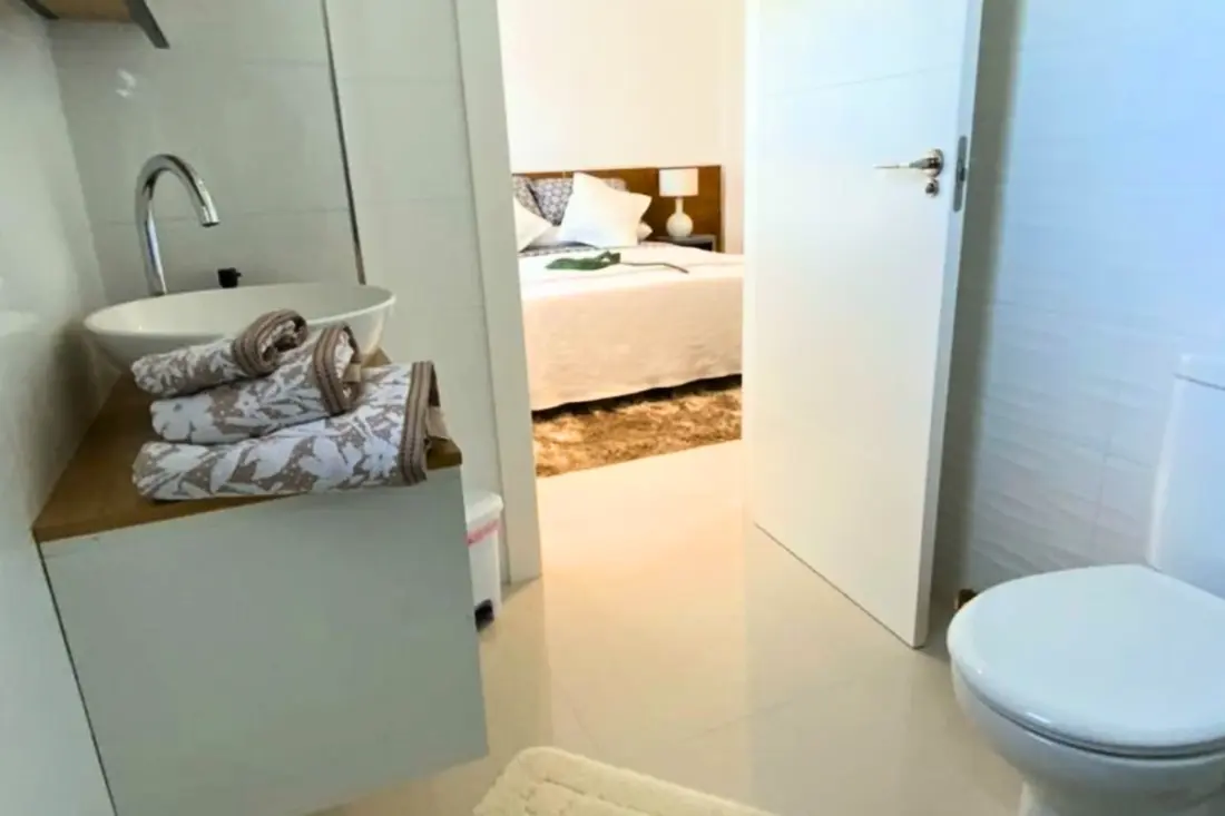 Charmant Appartement à Puerto Marina, Près De La Plage !
