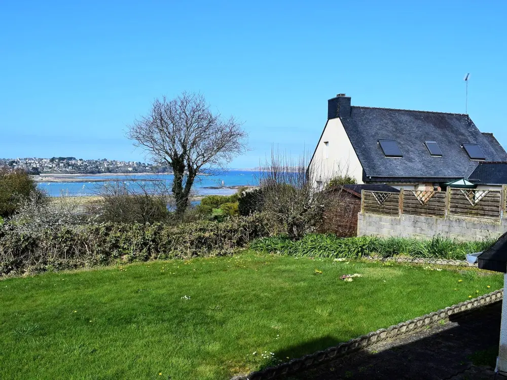 Maison de Vacances Louannec 4