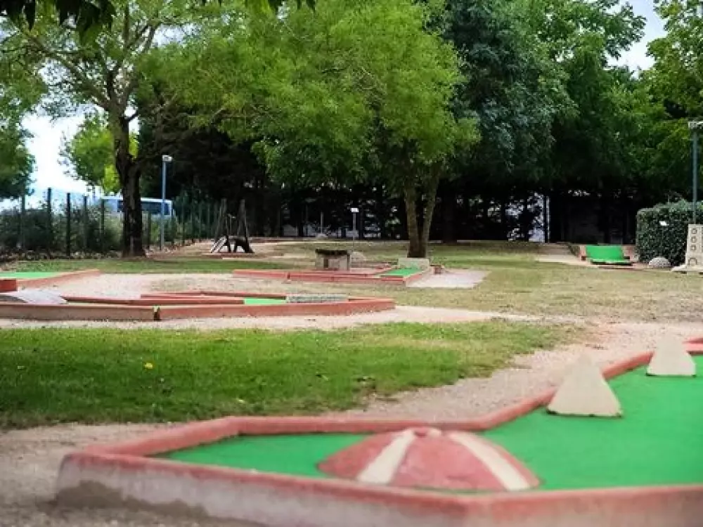 Camping Domaine Des Guifettes  3 étoiles★★★