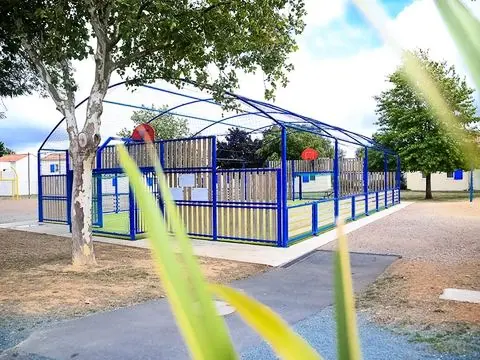 Camping Domaine Des Guifettes  3 étoiles★★★