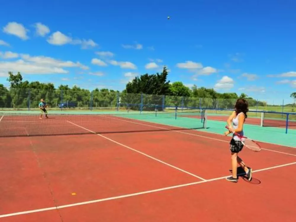 Camping Domaine Des Guifettes  3 étoiles★★★