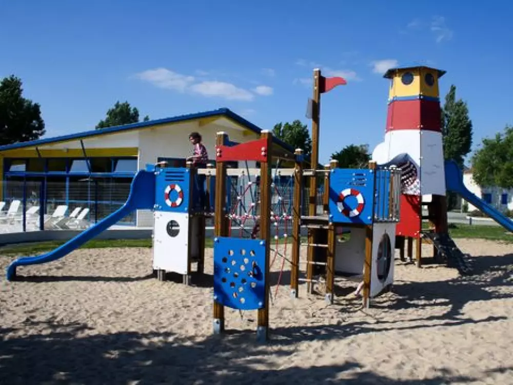 Camping Domaine Des Guifettes  3 étoiles★★★