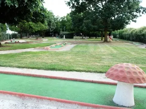 Camping Domaine Des Guifettes  3 étoiles★★★