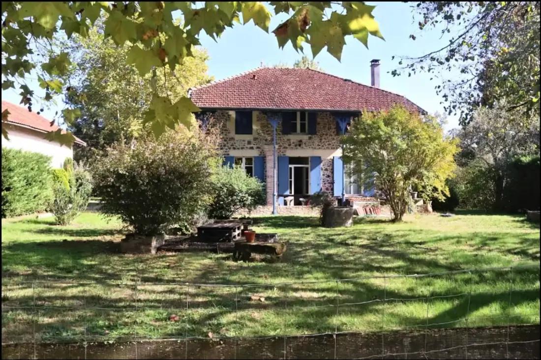 Maison Familiale Avec Jardin à Lugos