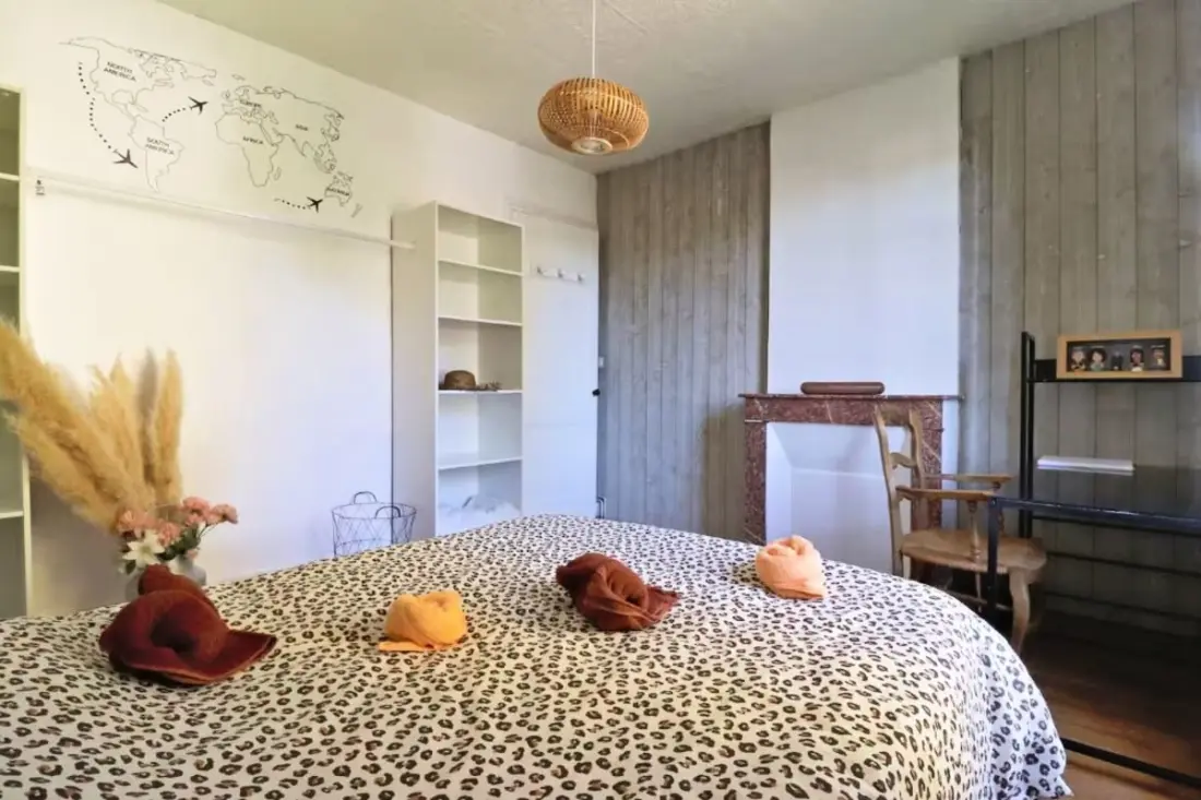 Maison Familiale Avec Jardin à Lugos