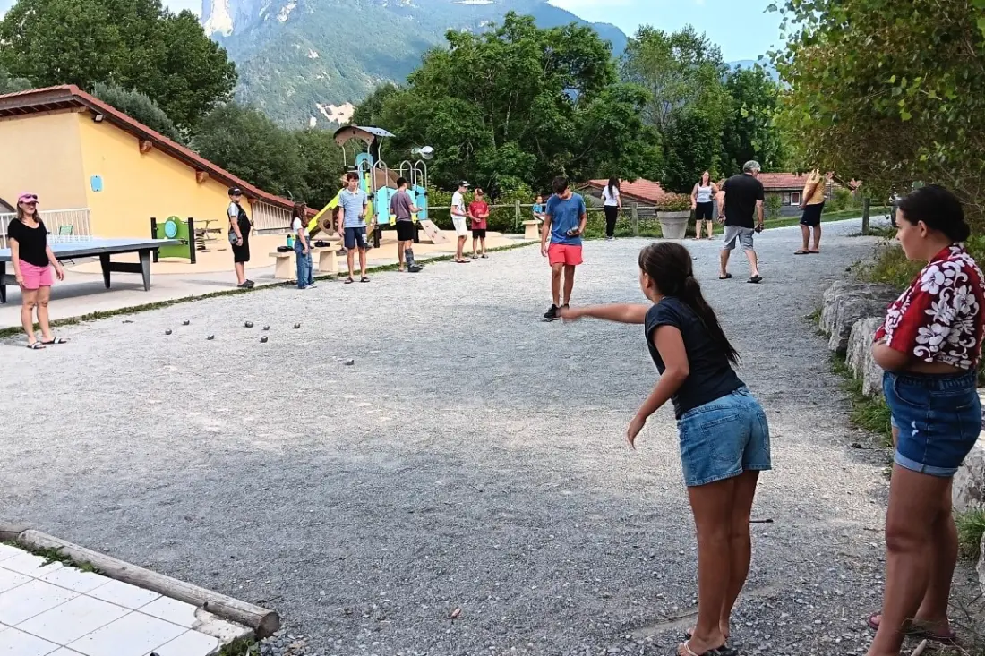 Camping CHAMP LA CHEVRE 3 étoiles★★★
