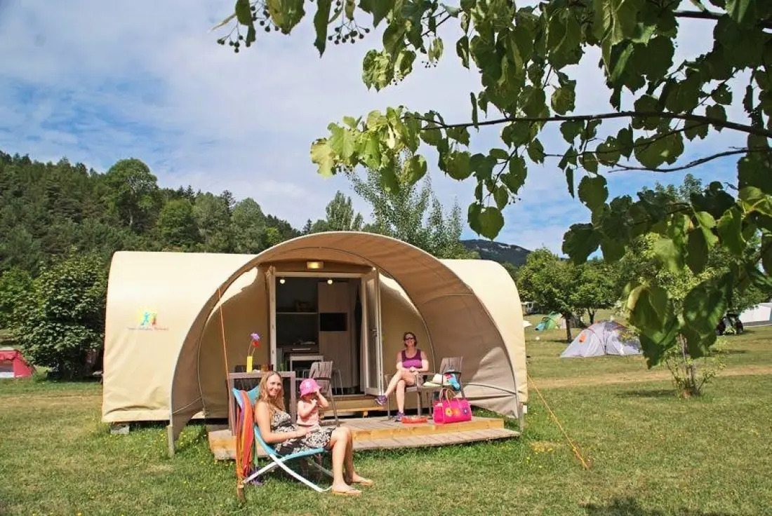 Camping CHAMP LA CHEVRE 3 étoiles★★★