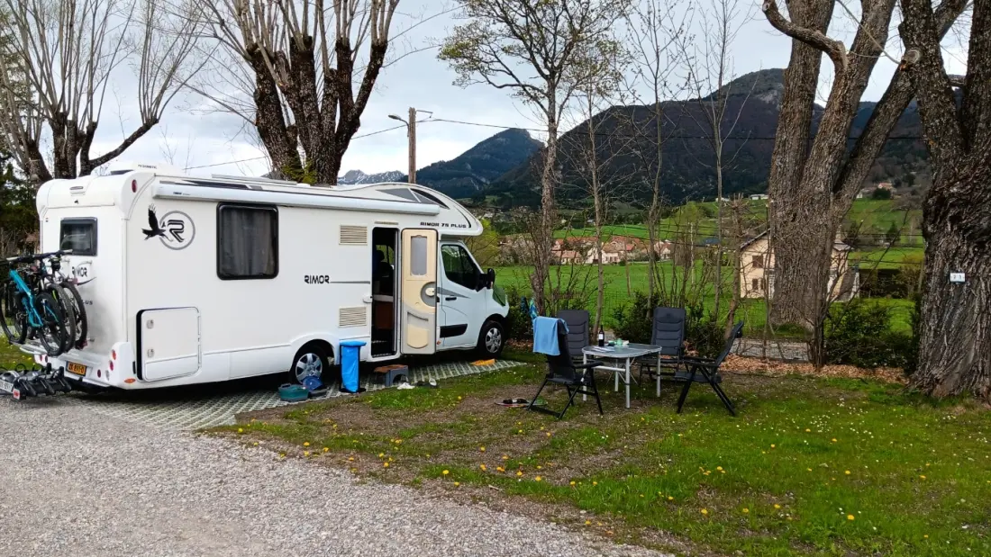 Camping CHAMP LA CHEVRE 3 étoiles★★★