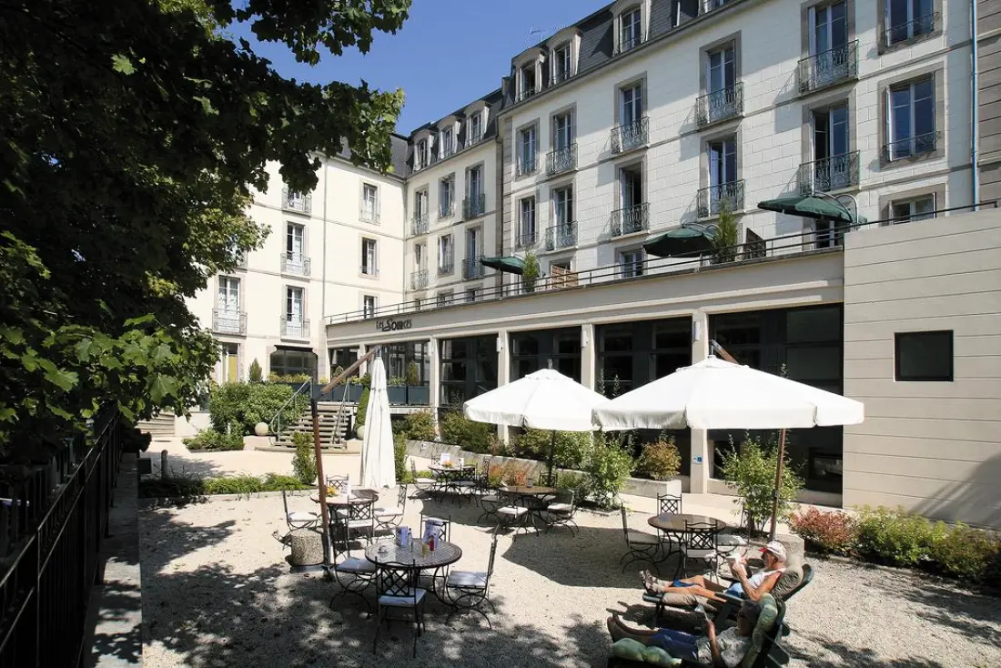Hôtel Cerise Luxeuil Les Sources3 étoiles★★★