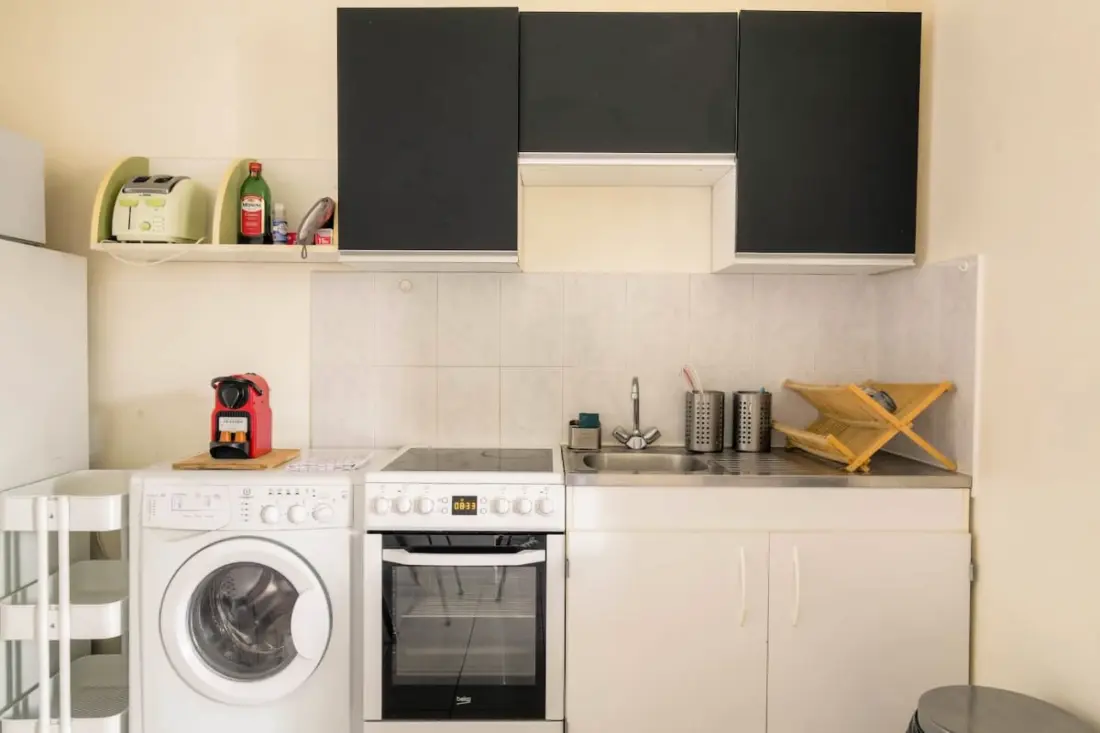 Charmant Logement Avec Balcon Au Coeur Du 7ème