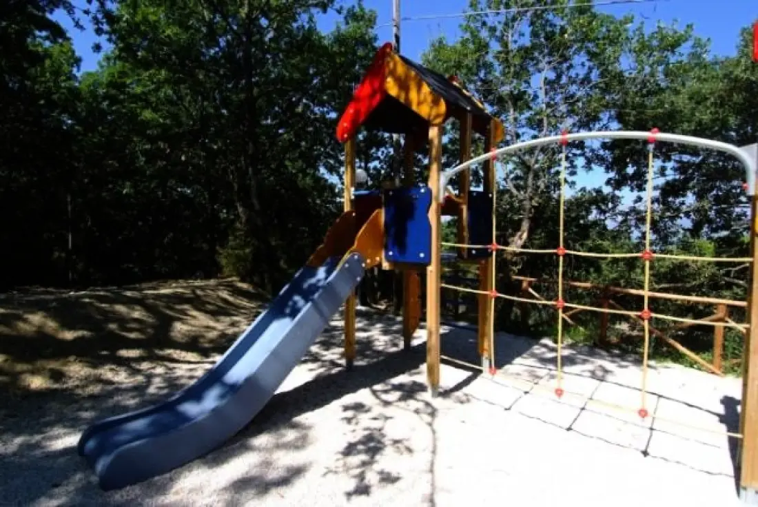 Camping Village Cerquestra 3 étoiles★★★