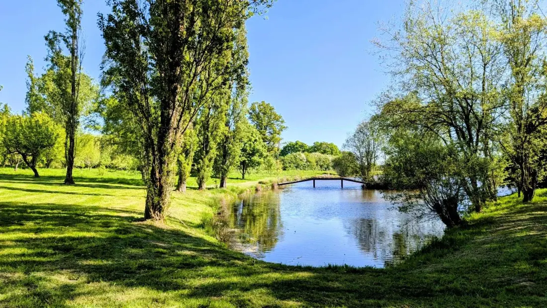 Gîte de France Montbrugnaud: "les trois chênes" 3 épis