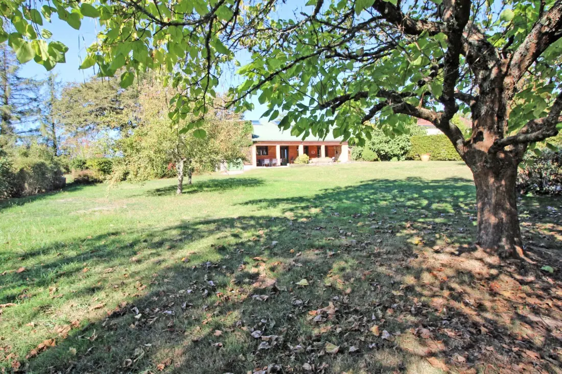 Gîte de France Montbrugnaud: "les trois chênes" 3 épis