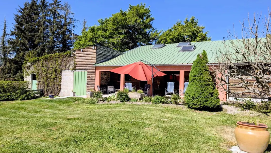 Gîte de France Montbrugnaud: "les trois chênes" 3 épis