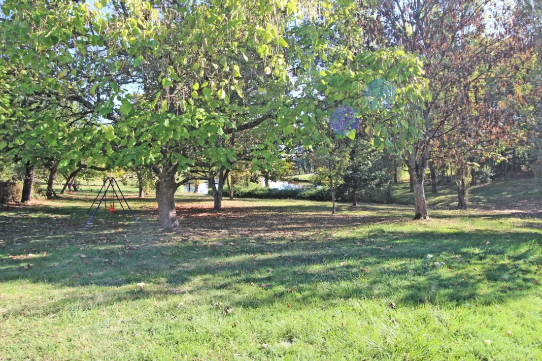 Gîte de France Montbrugnaud: "les trois chênes" 3 épis