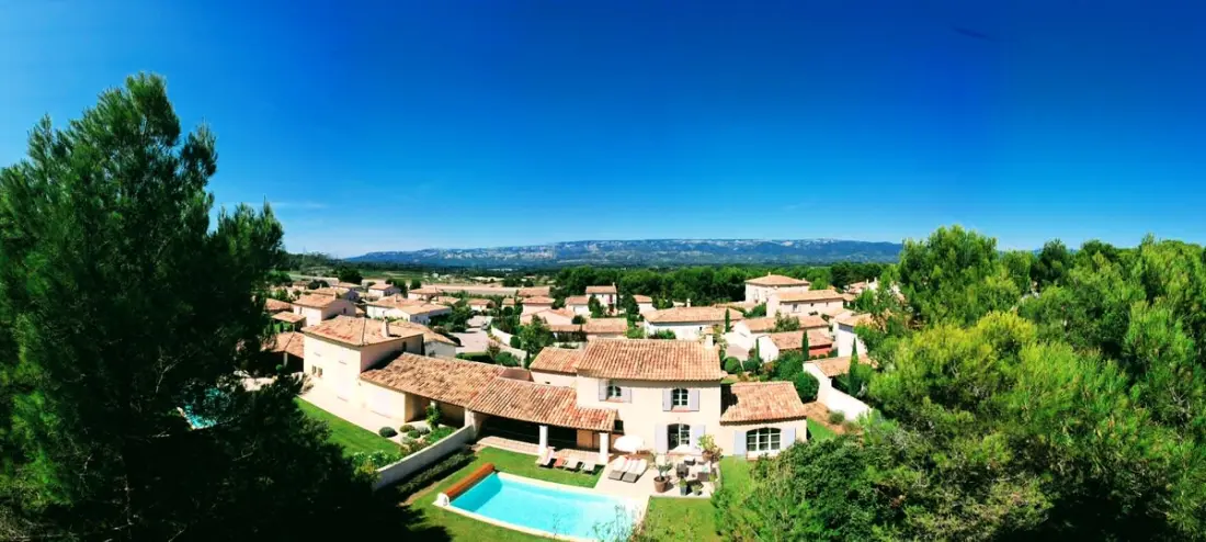 Ma Villa En Provence, Villa De Standing Et Piscine, Domaine De Pont-royal
