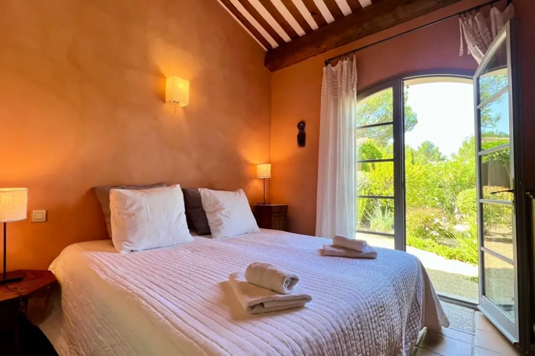 Maison Marie : Élégance Provençale Sur Le Golf De Pont Royal