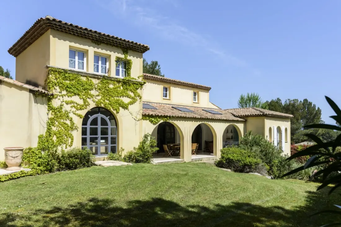 Villa Clara Le Luxe Au  Le Golf De Pont Royal !