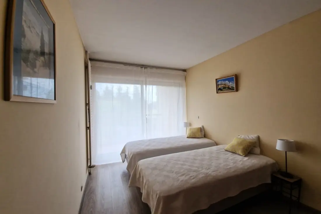 Appartement Avec Piscine à Mandelieu-la-napoule