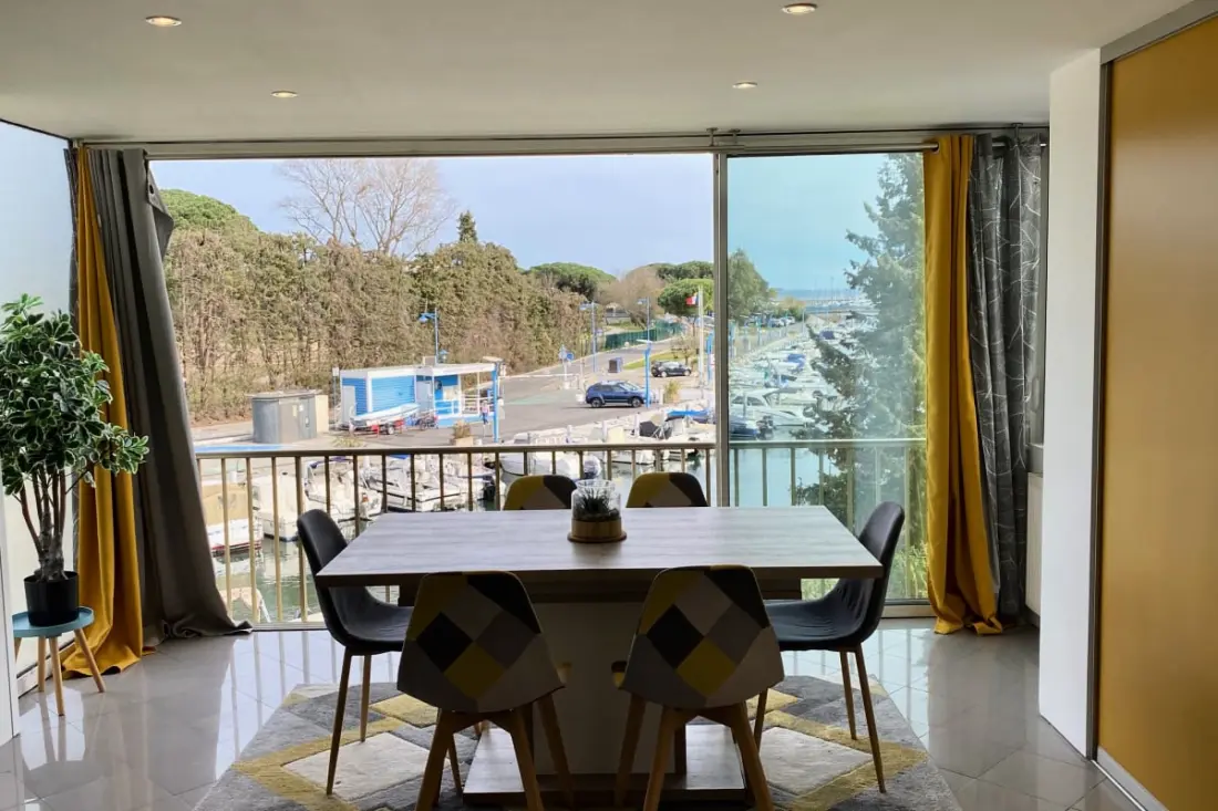 Appartement Charmant - 7 Min De La Plage