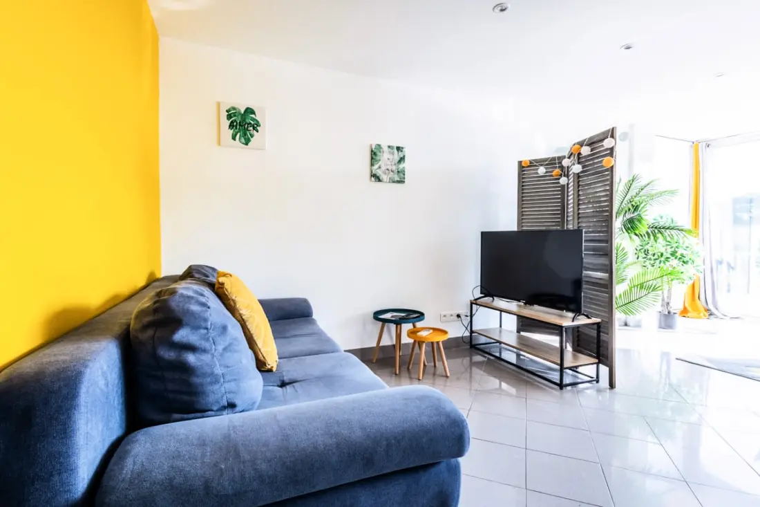 Appartement Charmant - 7 Min De La Plage
