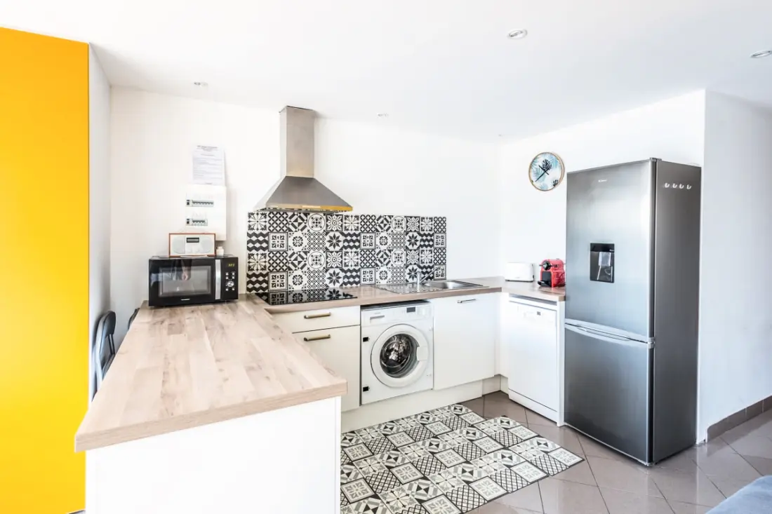 Appartement Charmant - 7 Min De La Plage