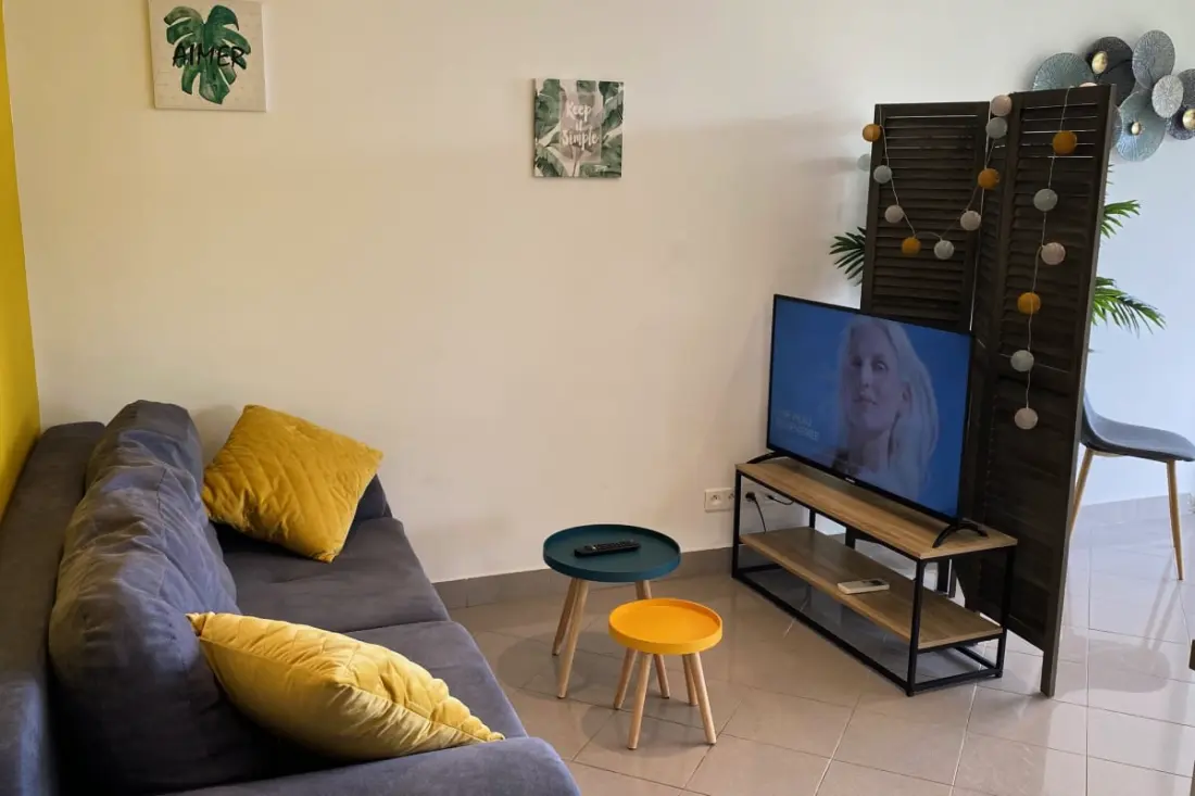 Appartement Charmant - 7 Min De La Plage