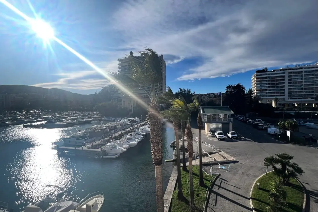 Appartement Lumineux Avec Piscine à Mandelieu