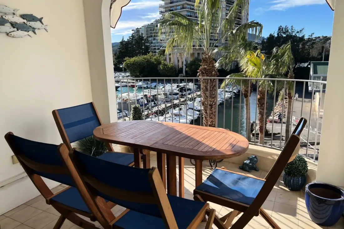 Appartement Lumineux Avec Piscine à Mandelieu