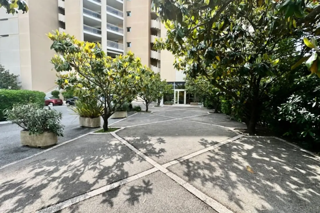 Appartement Rénové Avec Balcon