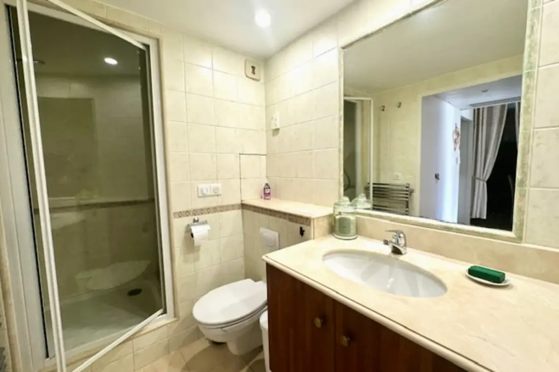 Appartement Rénové Avec Balcon