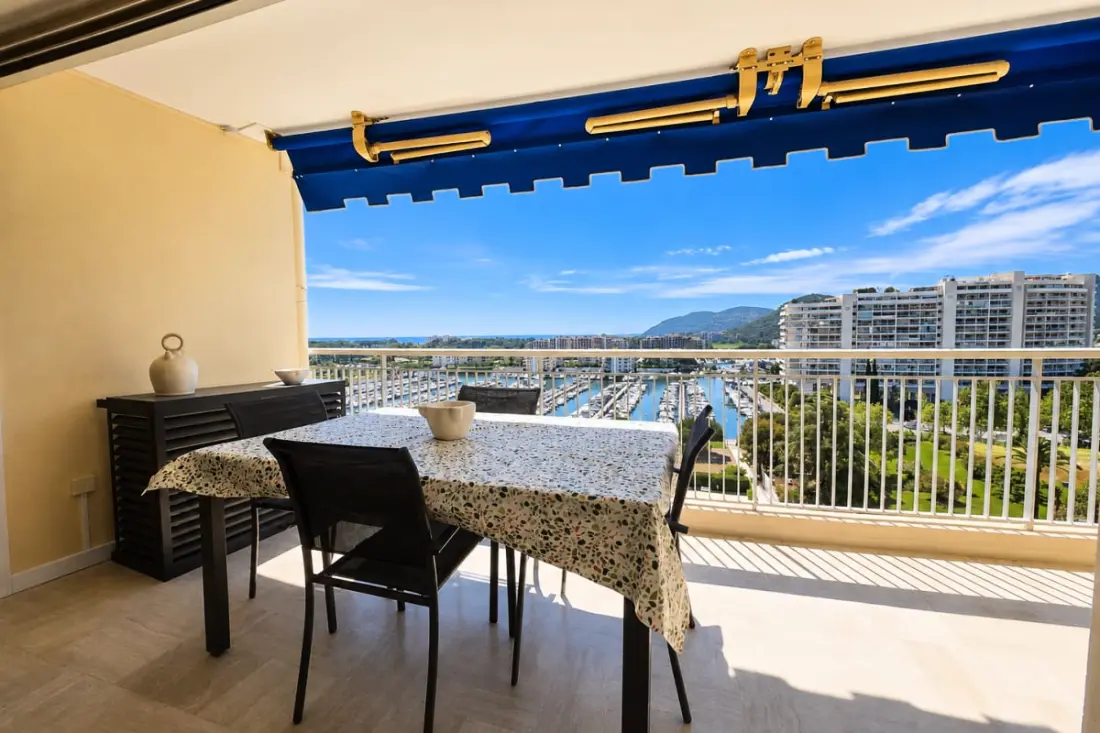 Appt 8 Pers Vue Mer &amp; Piscine - 10 Minutes De Cannes