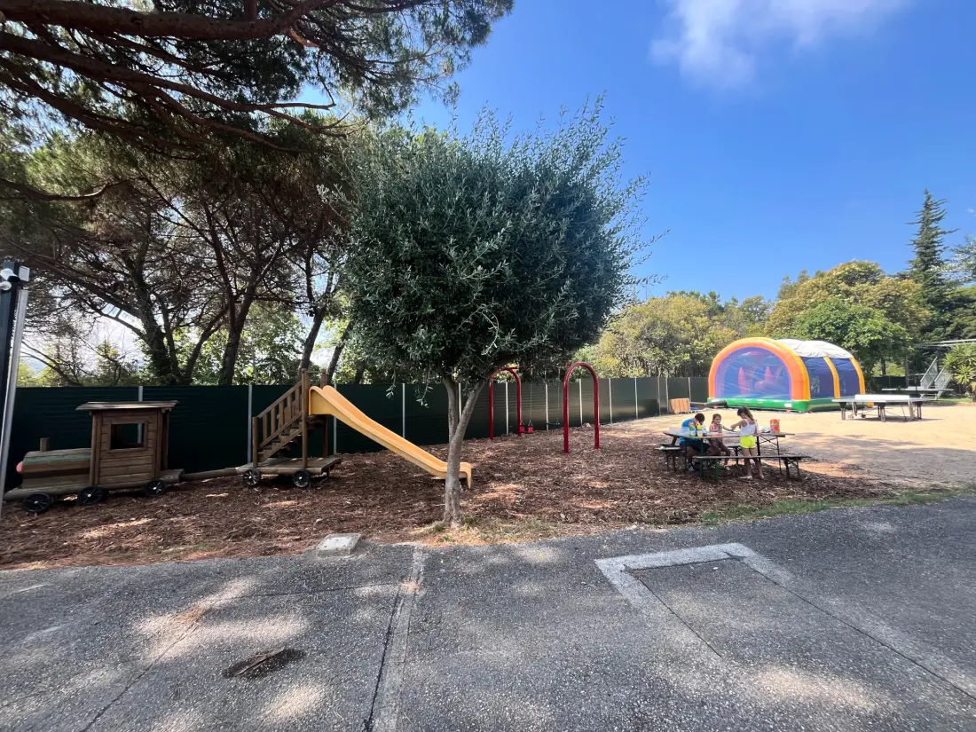 Camping la Provençale 4 étoiles★★★★