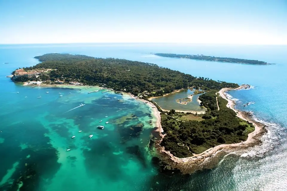 Camping la Provençale 4 étoiles★★★★