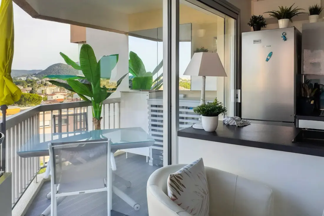 Charmant Studio - 2 Personnes Près De Cannes