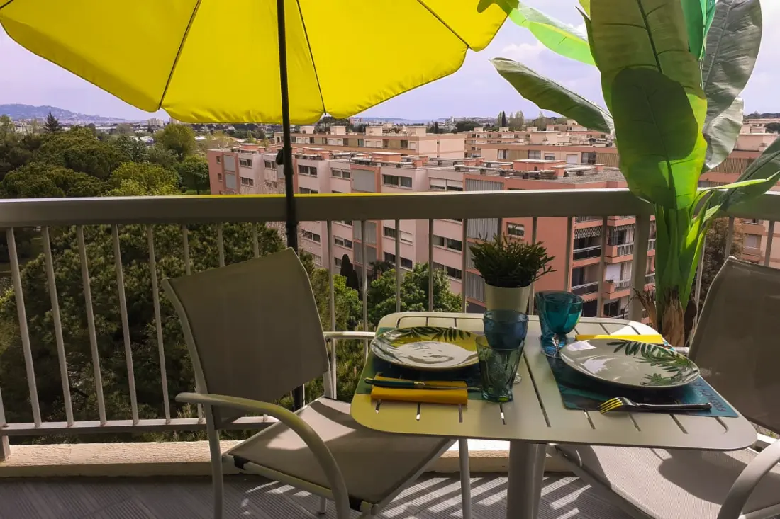 Charmant Studio - 2 Personnes Près De Cannes