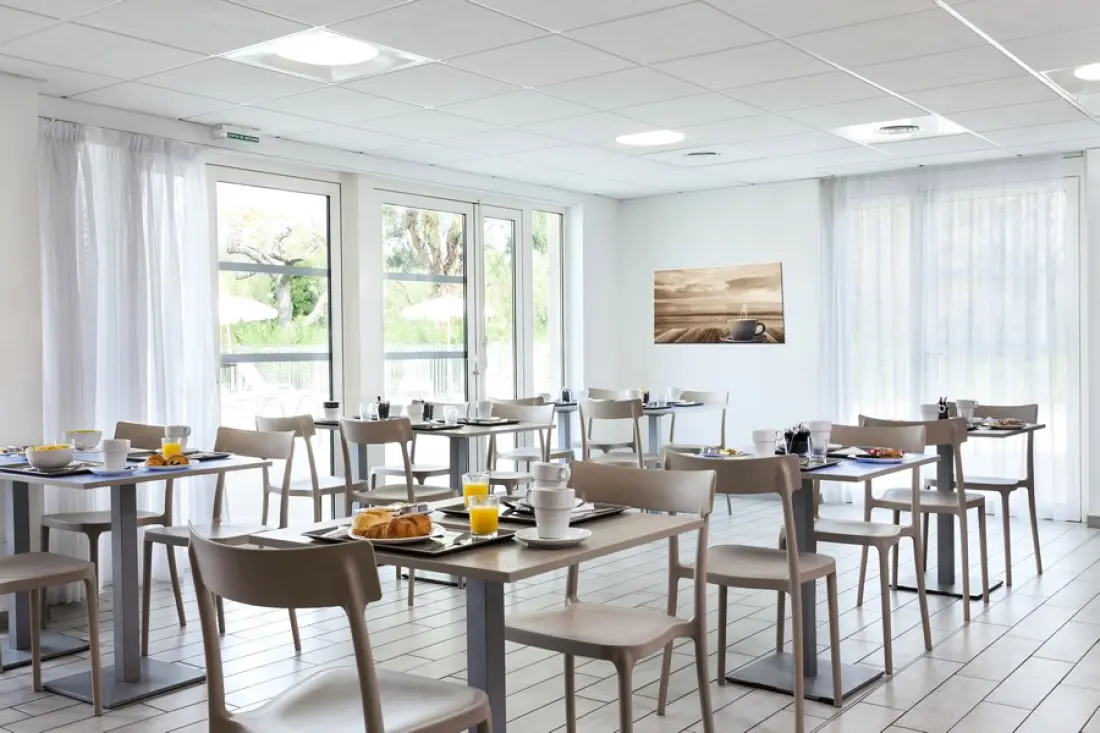 Comfort Suites Cannes Mandelieu3 étoiles★★★