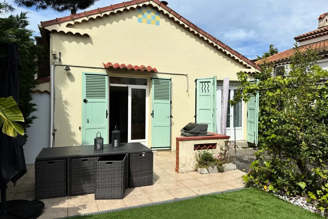 Jolie Maison Portuaire Avec Jardin
